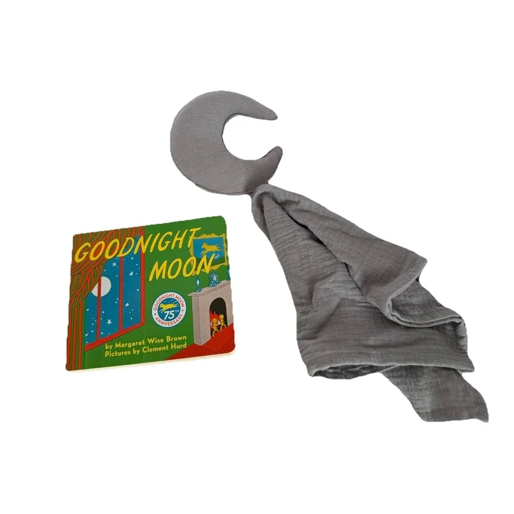 New Unisex Baby Gift, Gray Lovey Security Blanket & Good Night Moon Board‎ Book